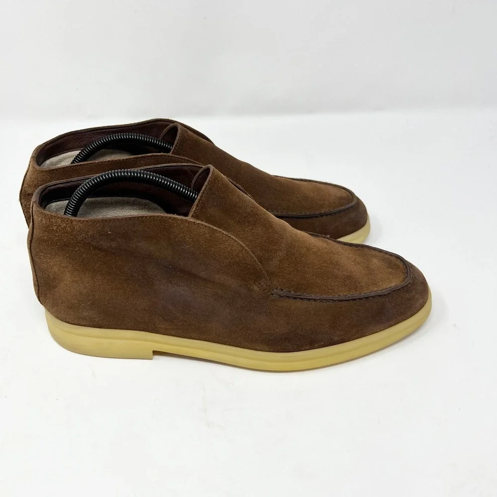 Church's Girvan Men's Brown Suede Slip On Ankle Boots Approx Size 9 Italy